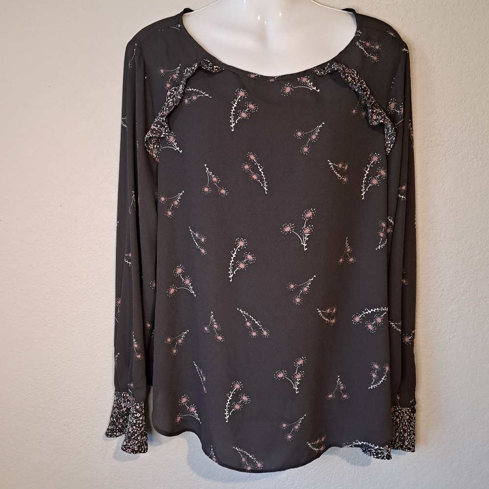LOFT Outlet charcoal gray and floral blouse. Long Sleeve scoop neck. Size Medium